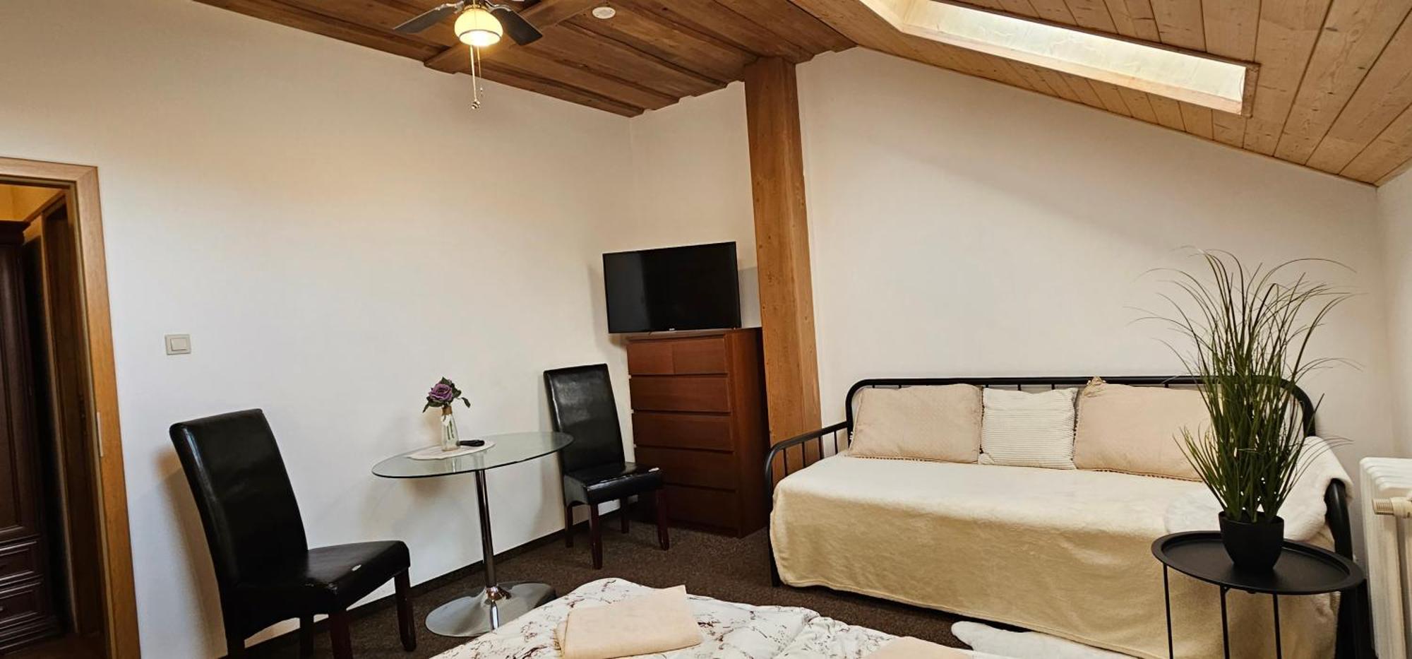 U Certa Hotel Cercany Exterior photo